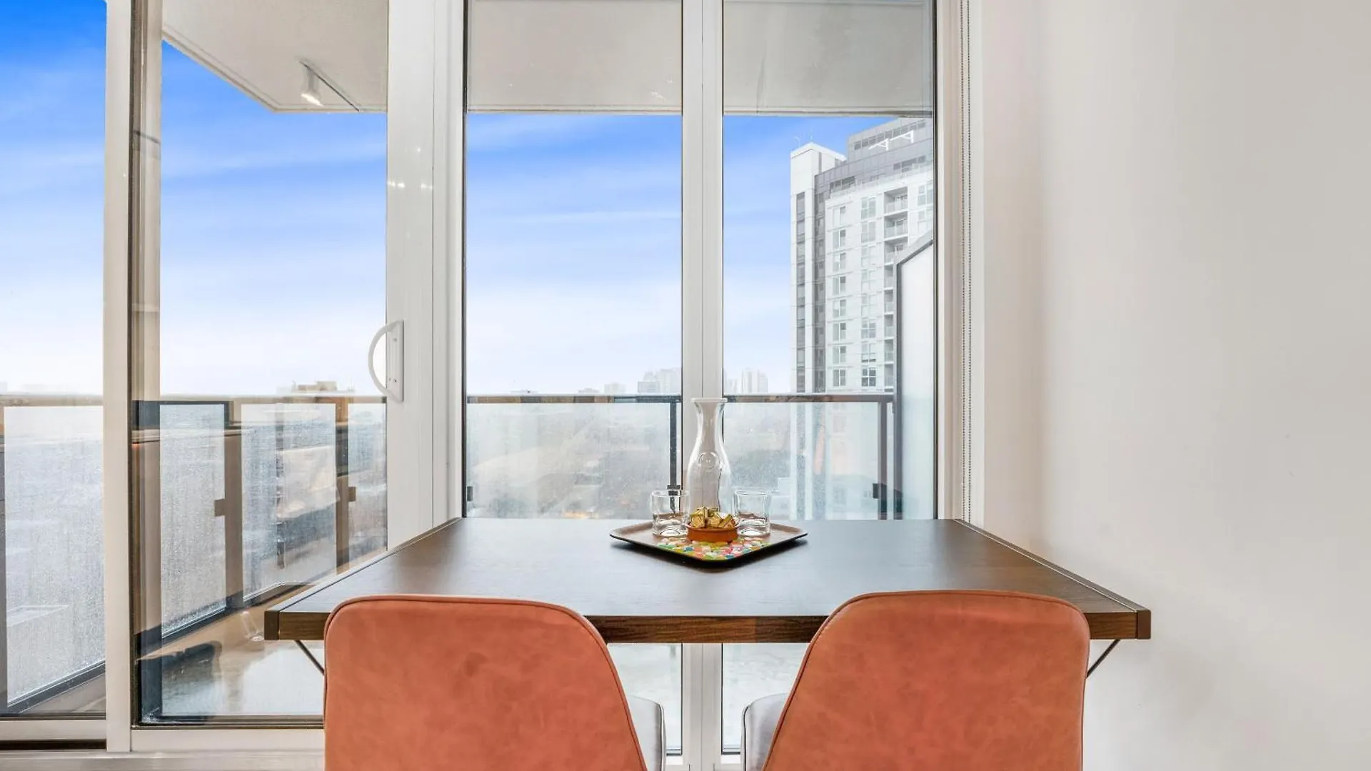 251 Jarvis St - Steps To Eaton Centre - Monthly Stays Only 多伦多 公寓