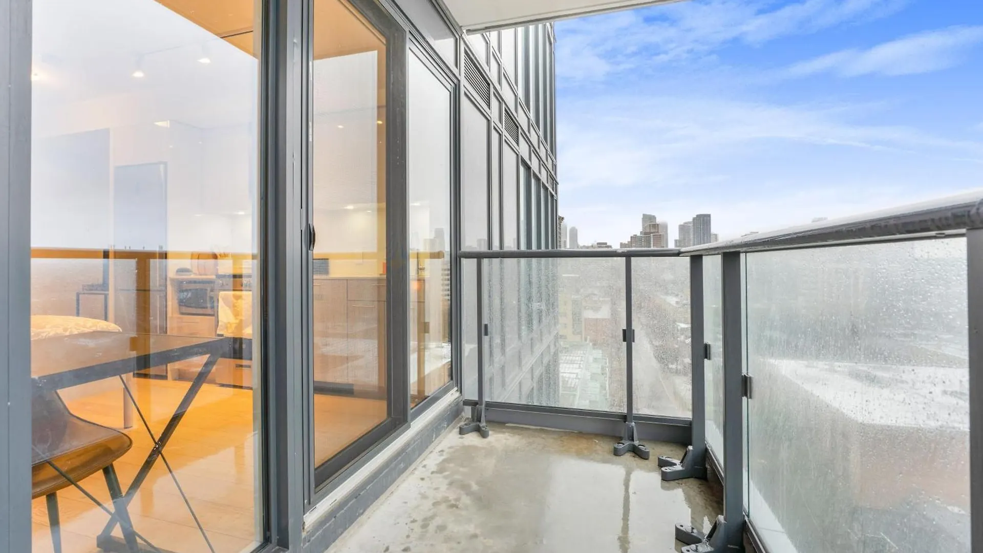 251 Jarvis St - Steps To Eaton Centre - Monthly Stays Only Toronto 0*,